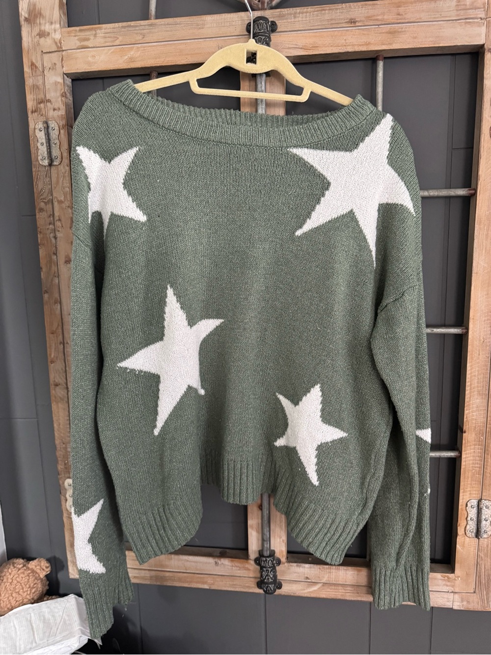 SHEIN Olive Green Off-Shoulder Star Print Sweater